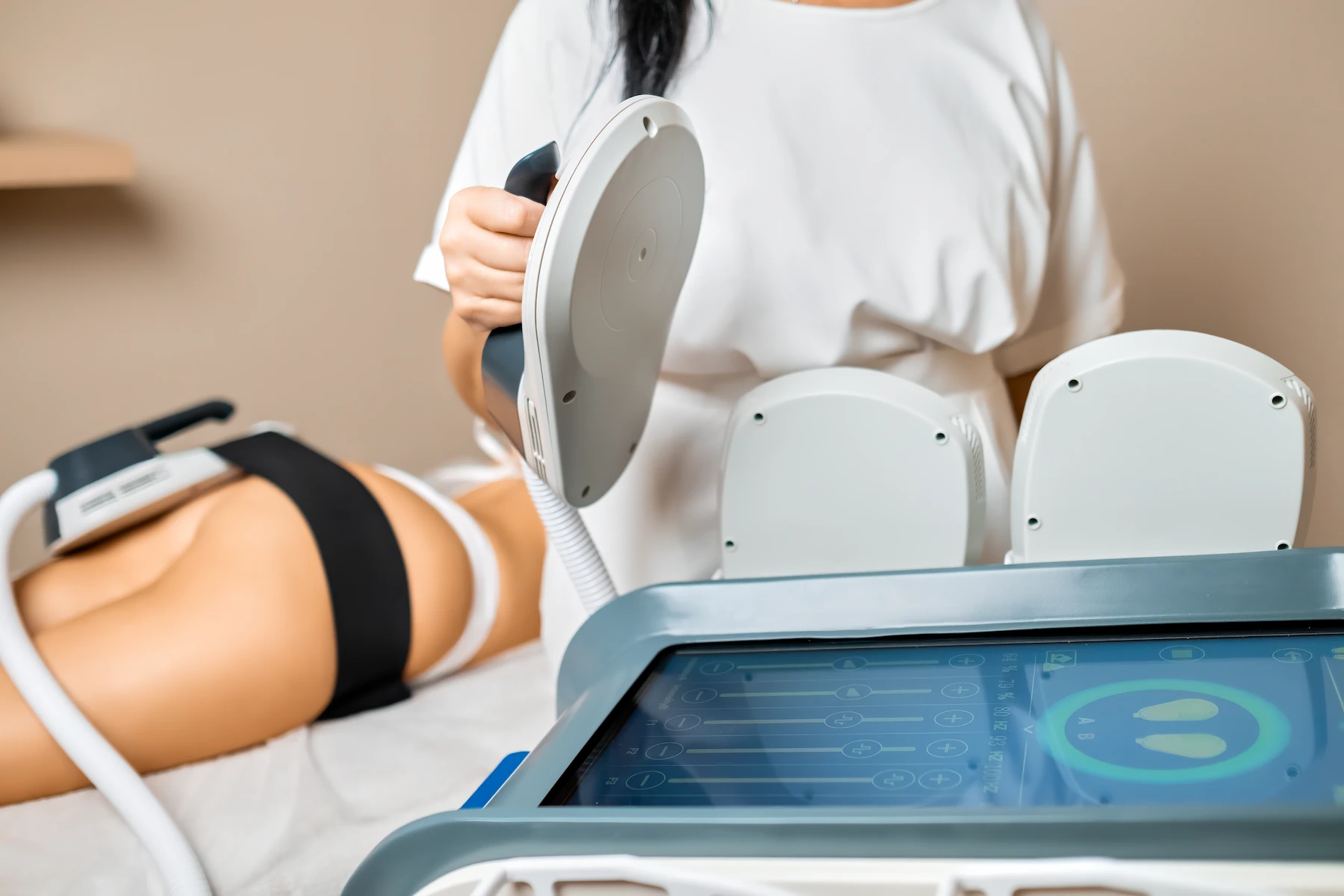 lipoescultura antes y despues en cintura - clinica de Fitness